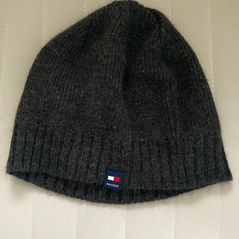 🔥Tommy Hilfiger Gray winter hat🔥